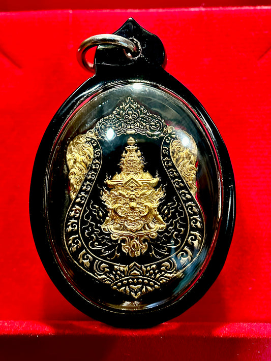 Tao Wessuwan (Black & Gold) Guardian