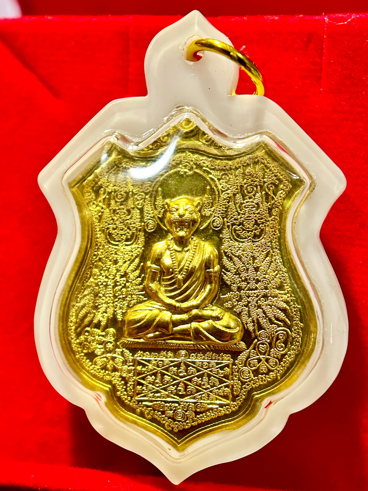 Lersi Tiger Ascend Amulet (Gold - White Case)