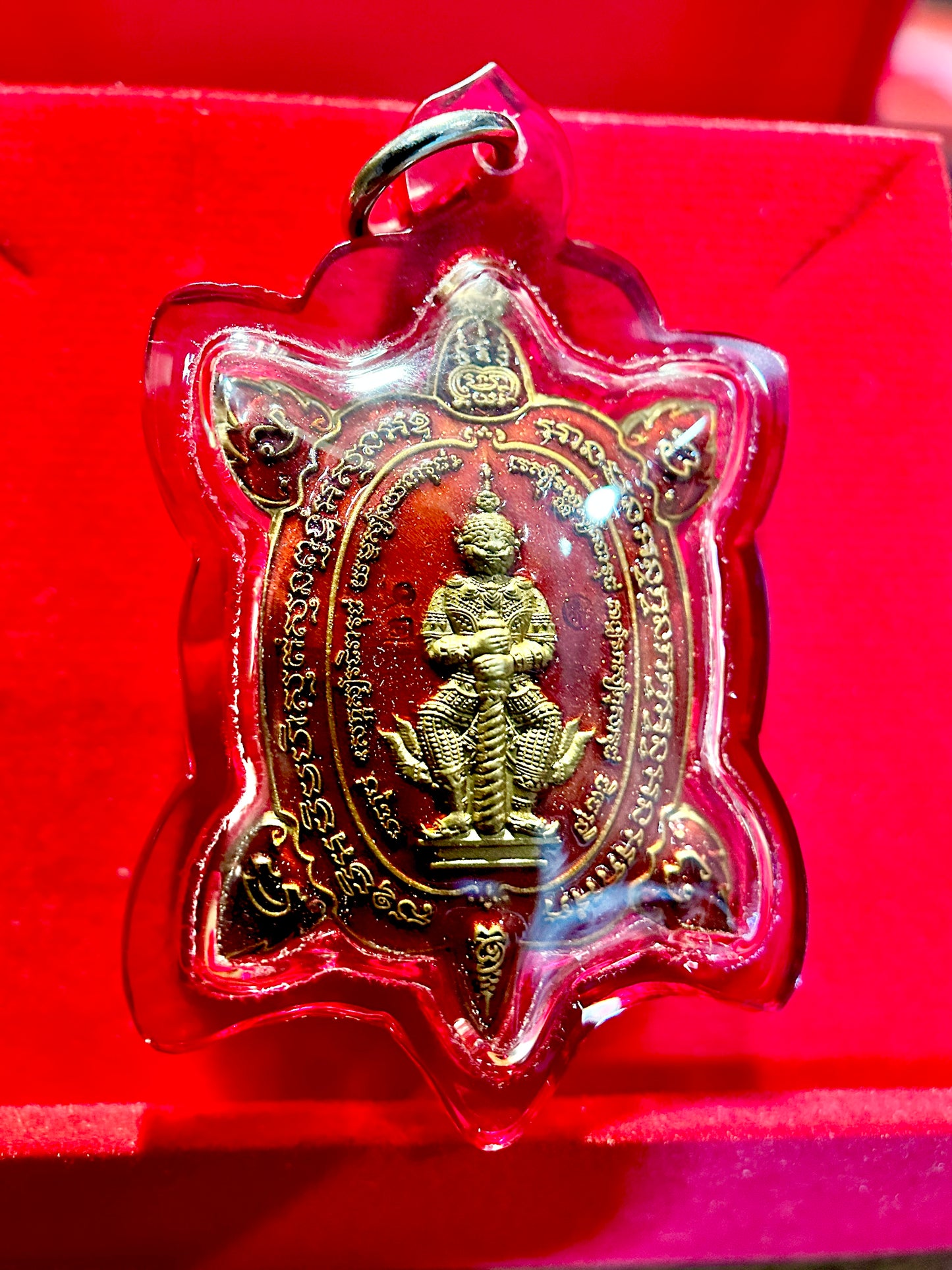 Tao Wessuwan Crimson Turtle Shield