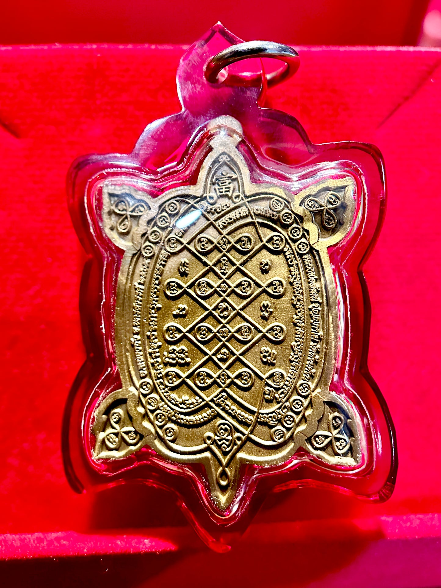 Tao Wessuwan Crimson Turtle Shield