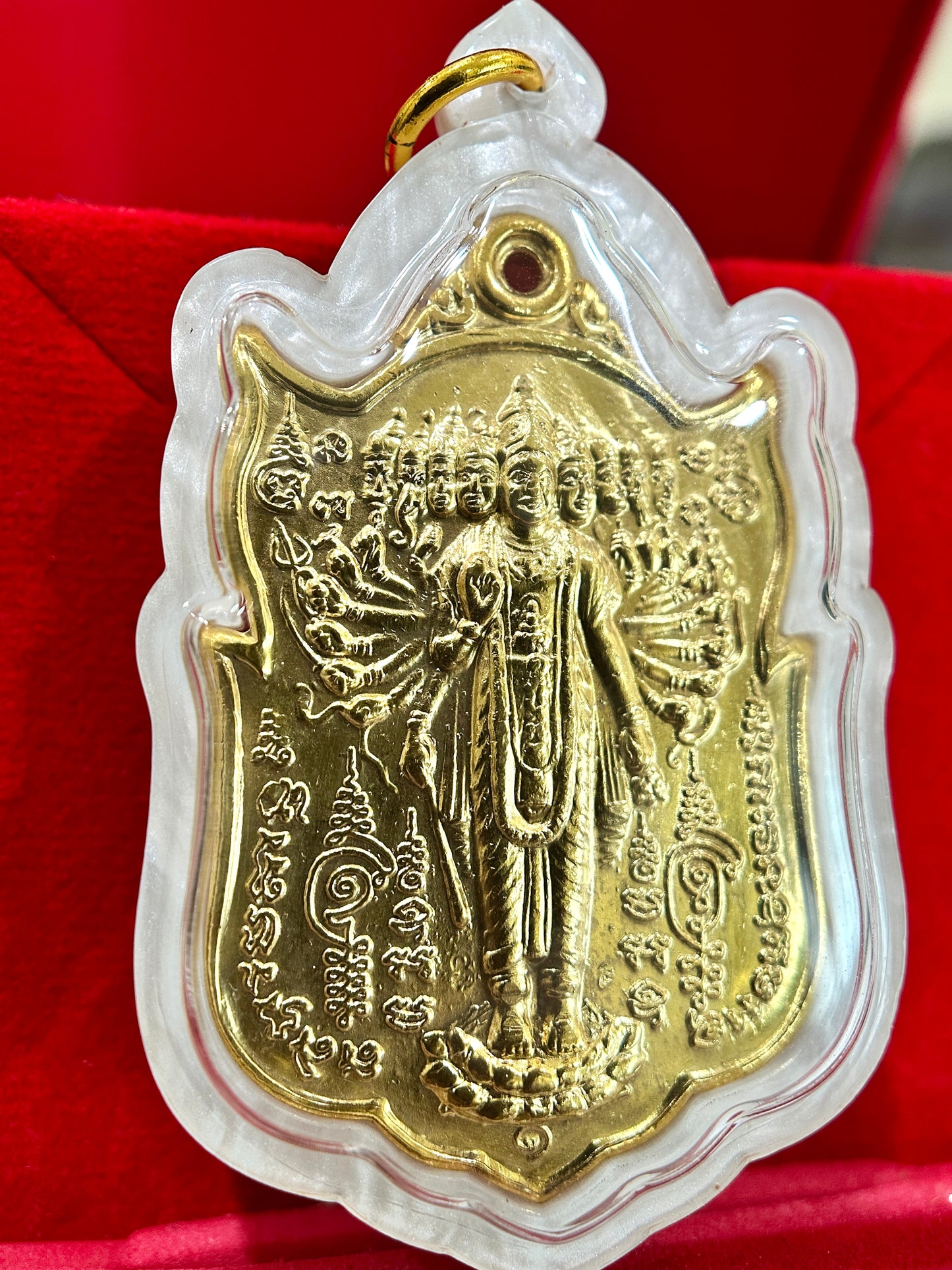 Phra Vishvarupa Protection Amulet