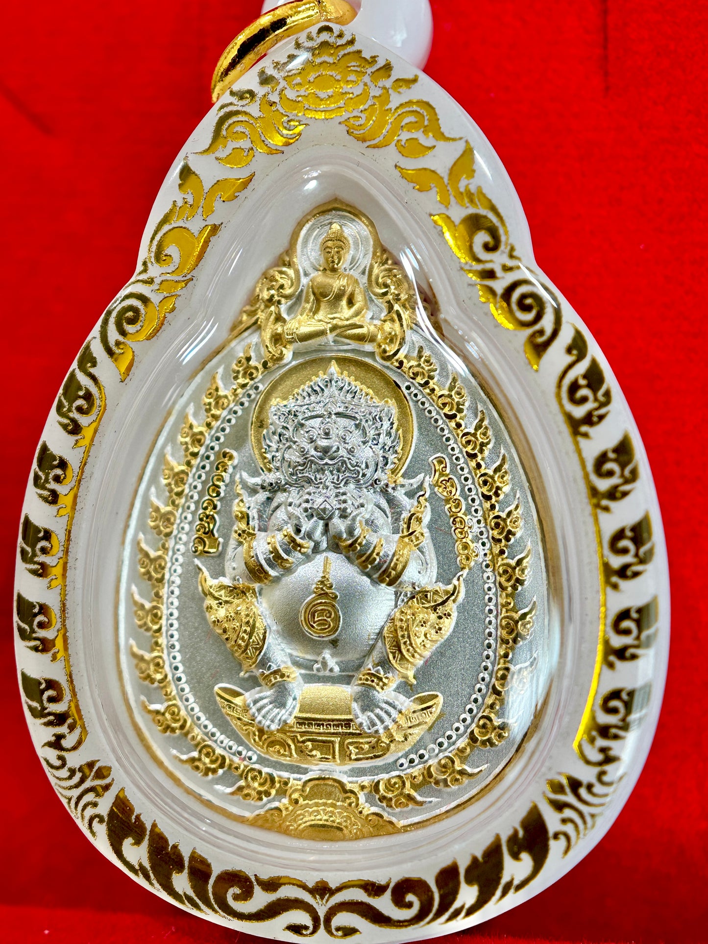 Phaya Si Hu Ha Ta — Lord of Treasures Amulet (White Royal Edition)