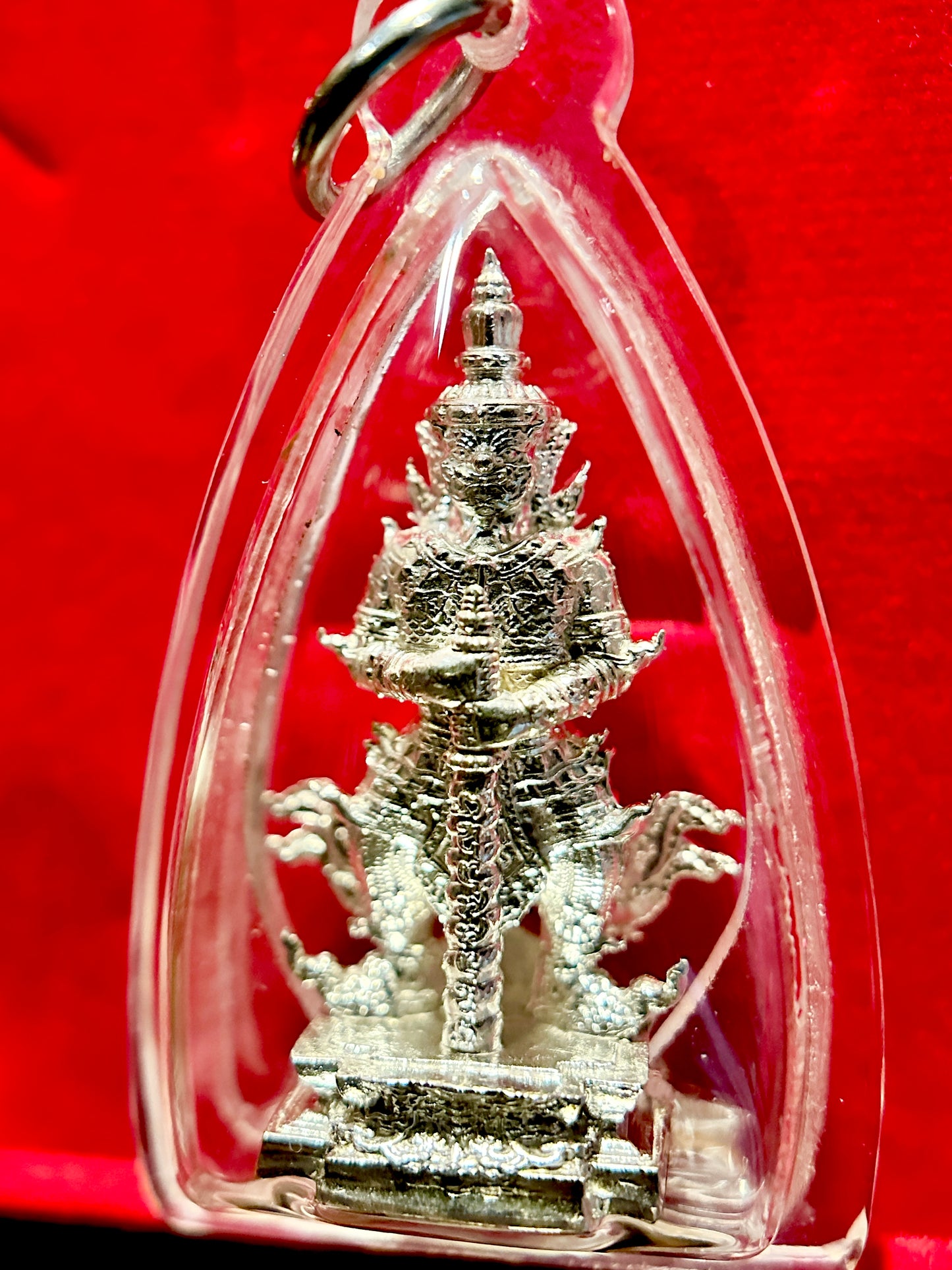 Tao Wessuwan Statue Silver