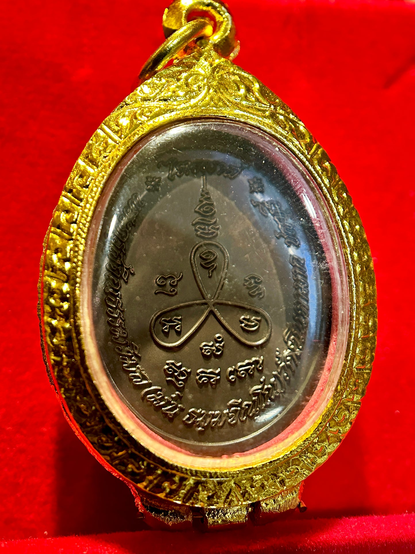 Luang Phor Mon "Yant Na Oak Taek"
