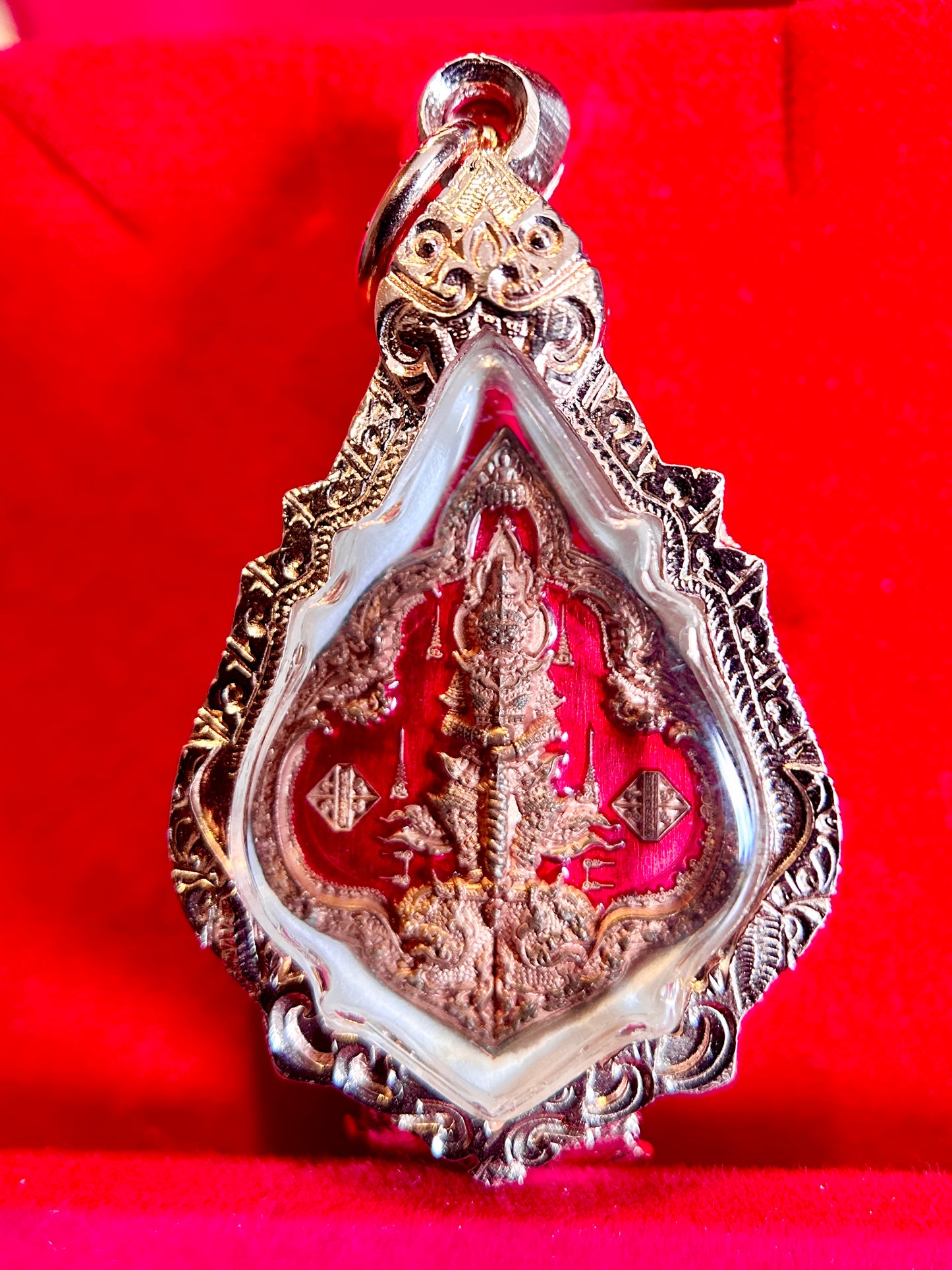 Tao Wessuwan Royal Dharma Guardian (Crimson/Copper)