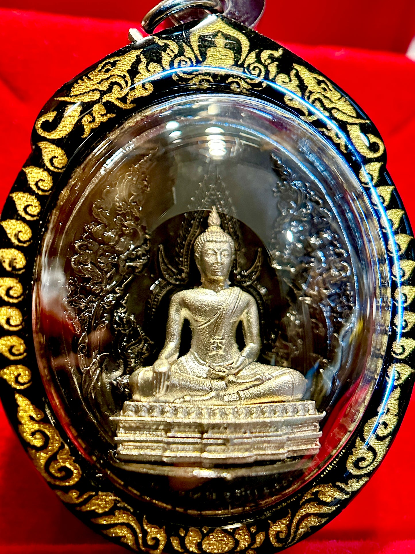 Silver Buddha of Radiant Serenity & Tao Wessuwan Guardian Shield