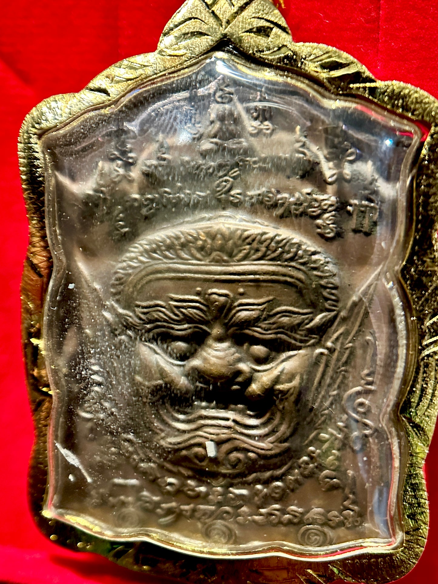 Tao Wessuwan Twin Form Amulet
