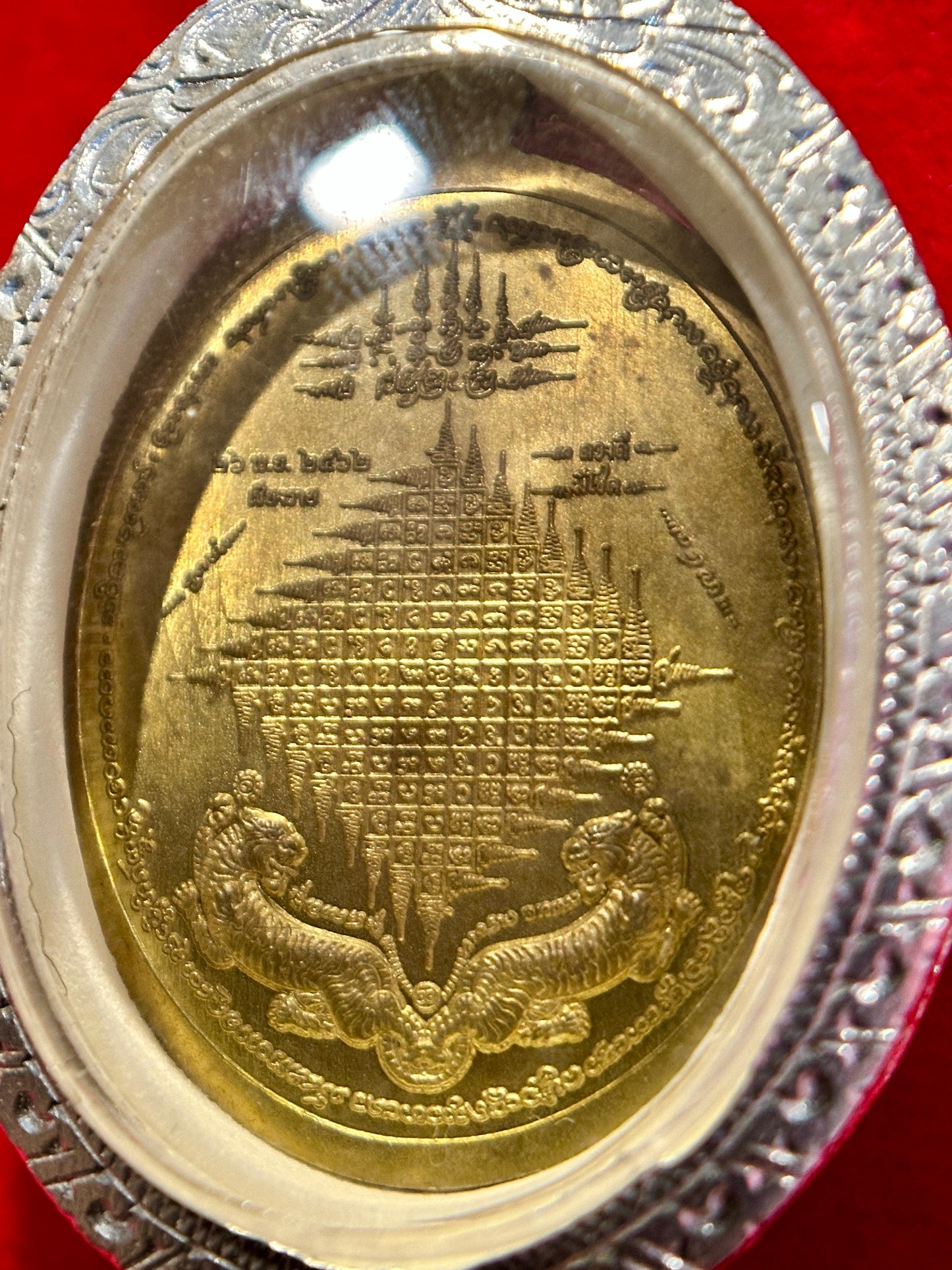 Lersi Tiger Head & Yantra Grid (Antique Gold - Silver Case)