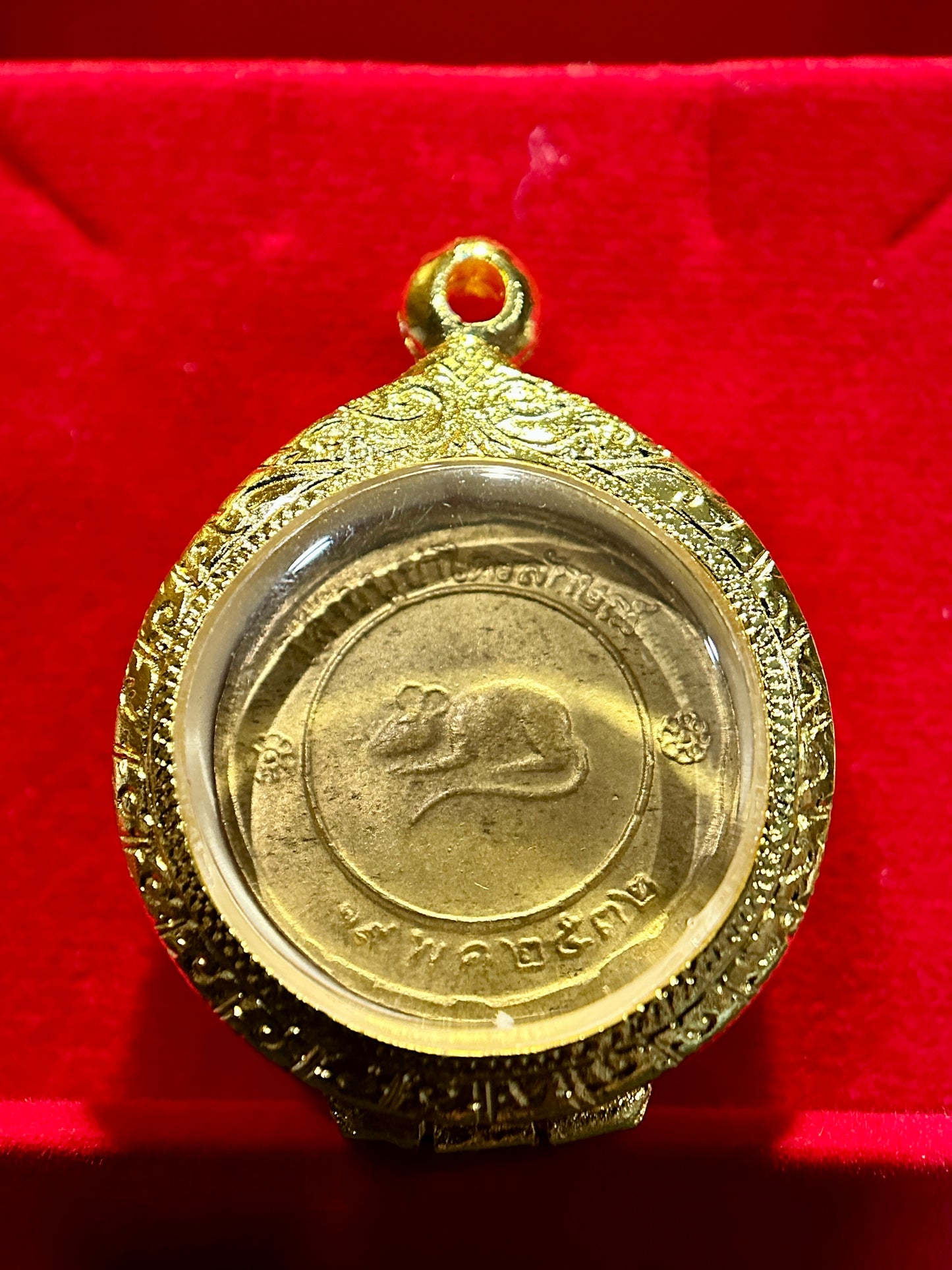 Lucky Fortune Chok Dee (White & Gold)