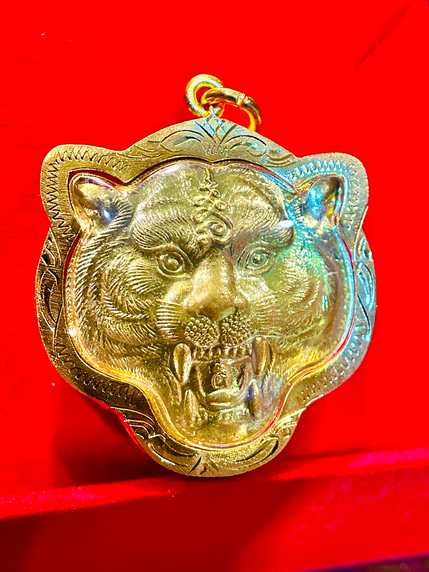 Tiger Spirit & Monk Blessing (Gold) Gold Case