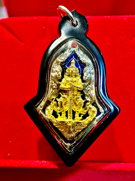 Tao Wessuwan Sapphire & Gold Power