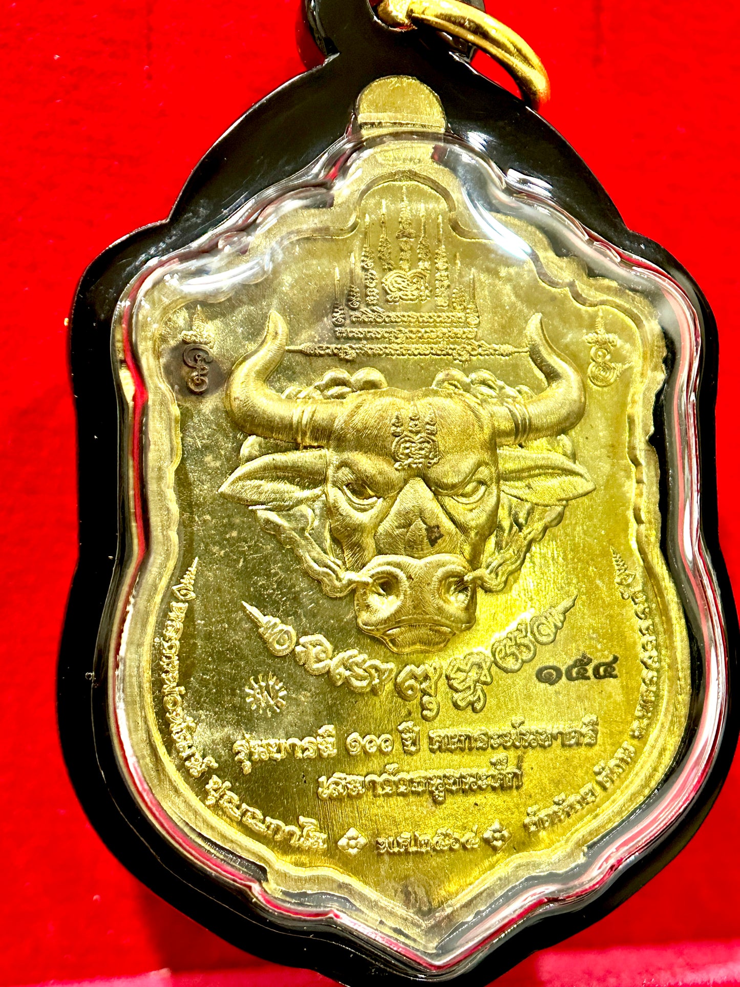 Luang Phor Phat Sacred Bull (Emerald Bull Edition)