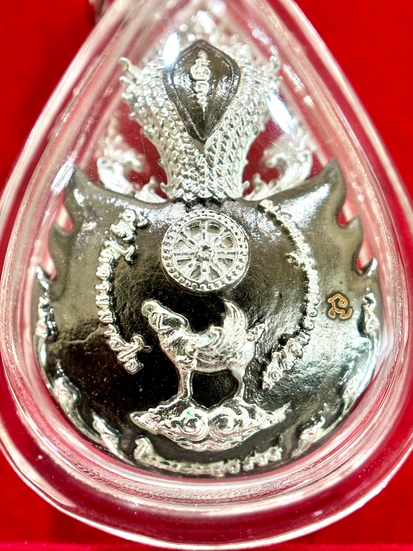Kwan Liaw Lang Buddha & Naga Guardian Amulet (5cm)