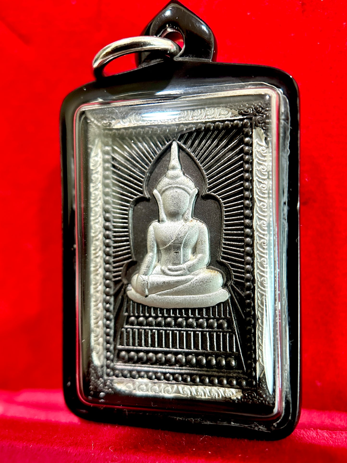 Phra Buddha Radiance (Black & Silver Edition)