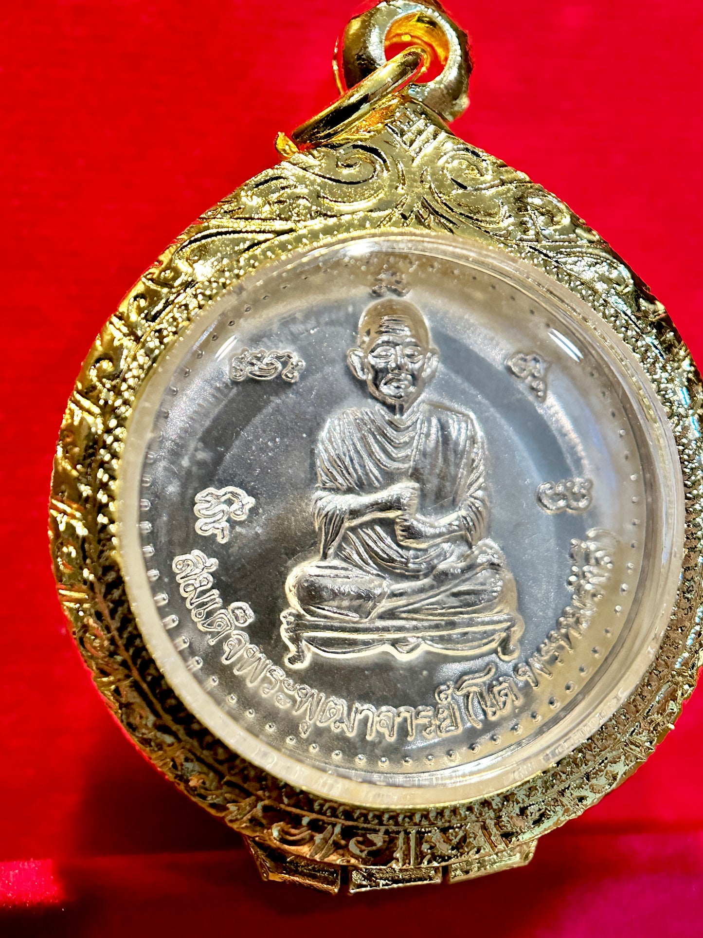 Radiant Buddha & Somdej Toh