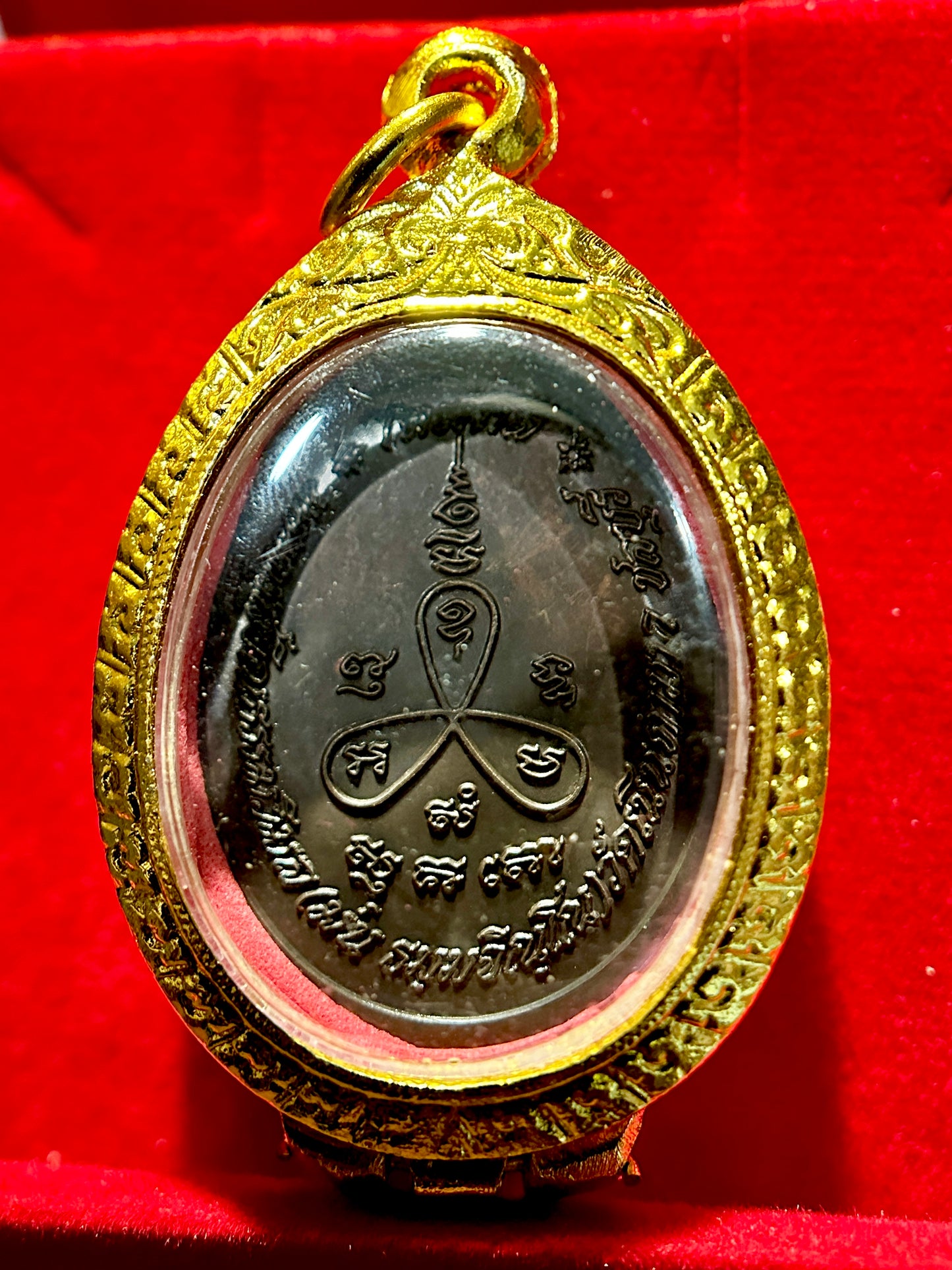 Luang Phor Mon "Yant Na Oak Taek"
