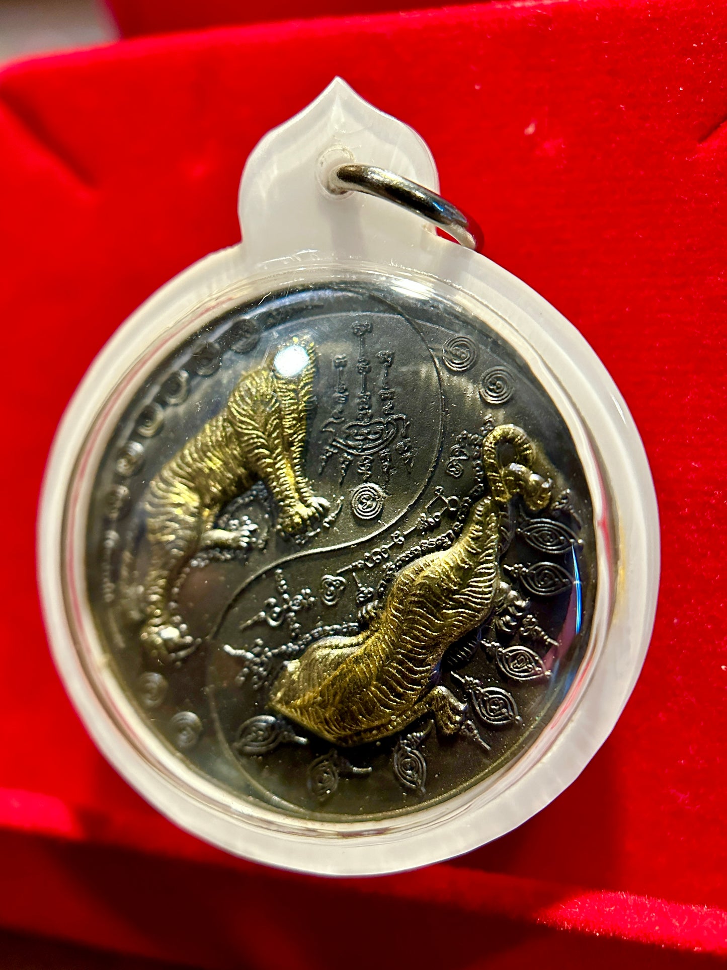 Suea Hua Khad Yin-Yang (Dark Steel)