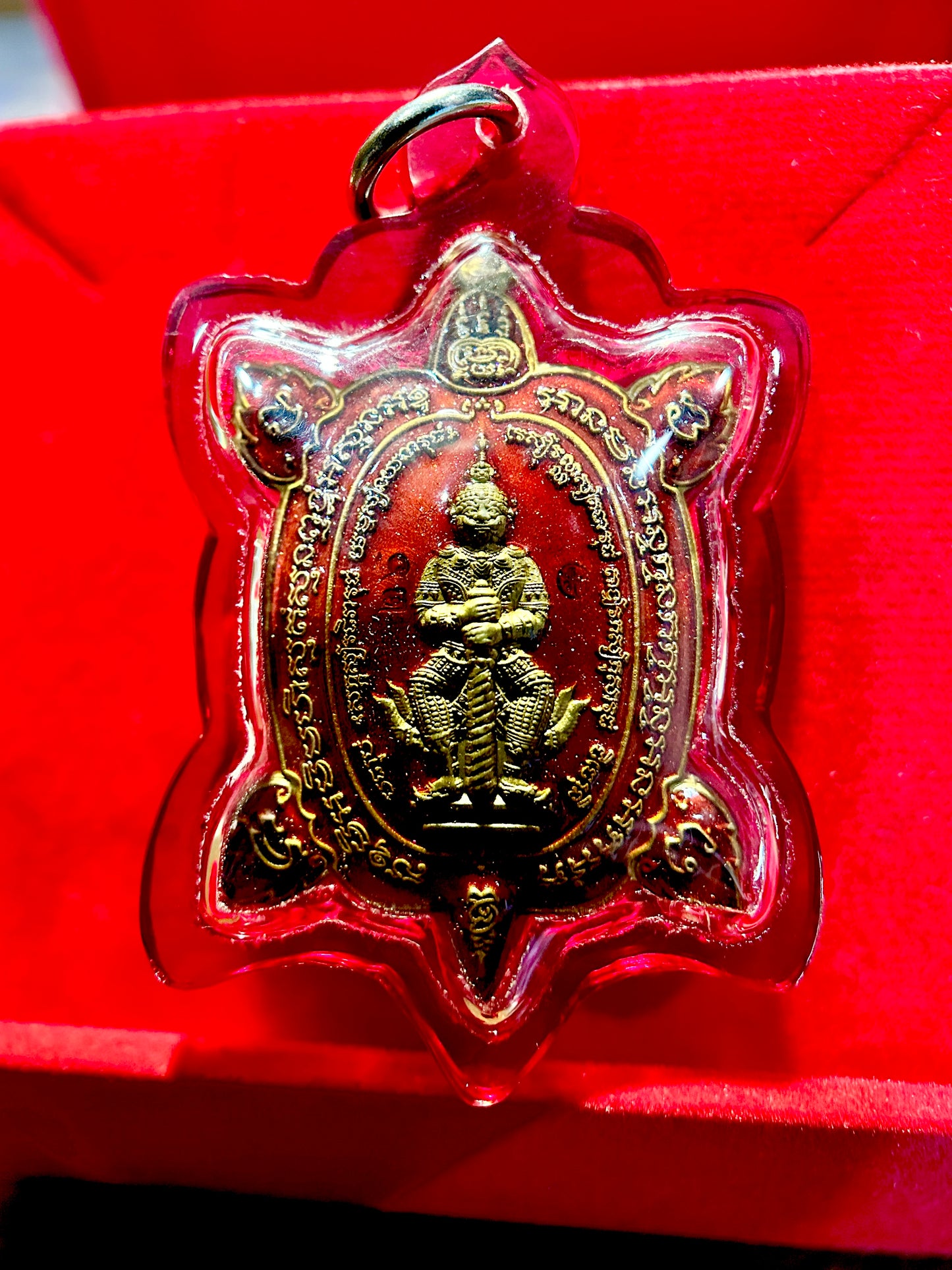 Tao Wessuwan Crimson Turtle Shield
