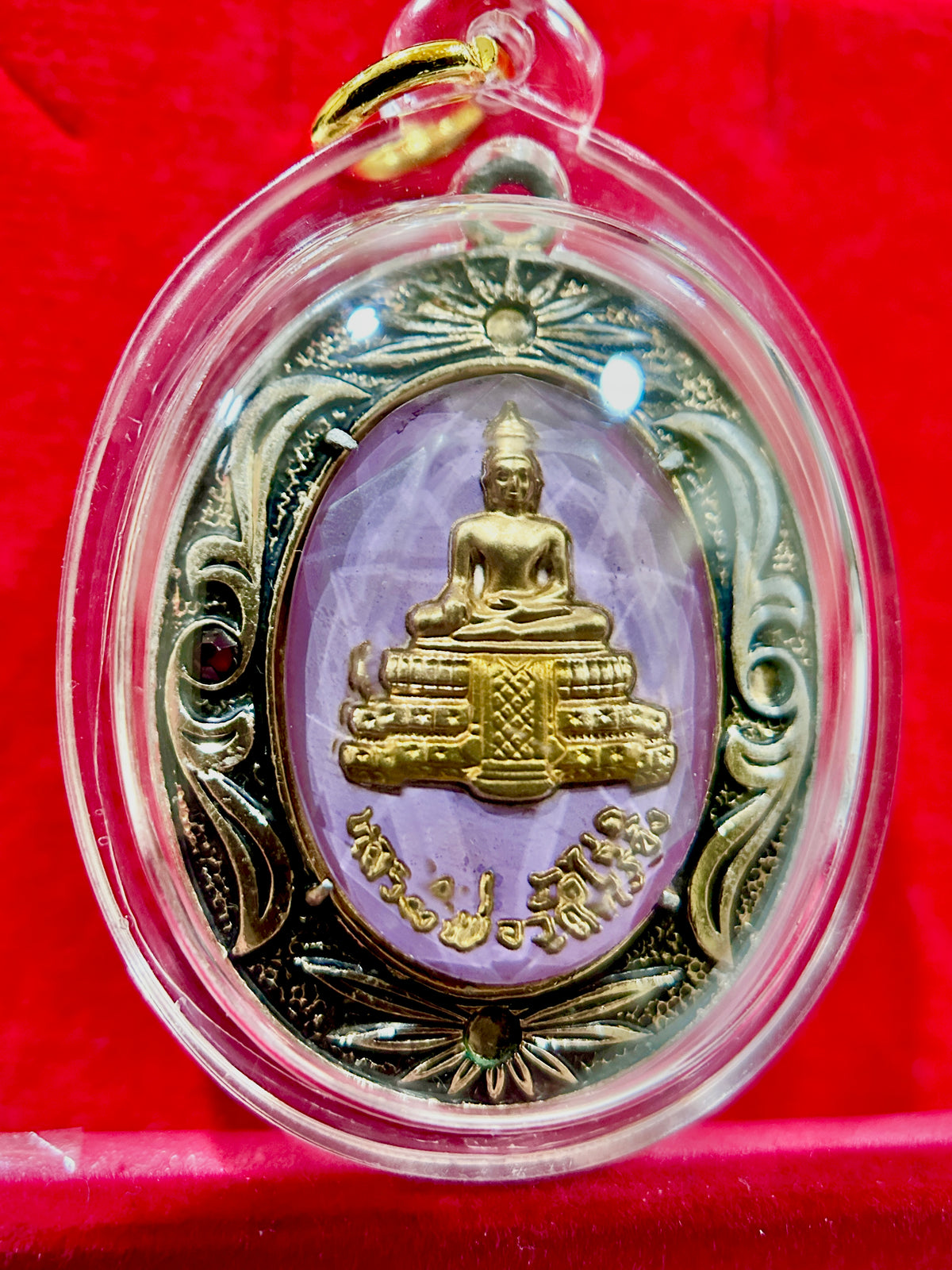 Luang Phor Wat Rai Khing – Lavender Crystal & Gold Amulet