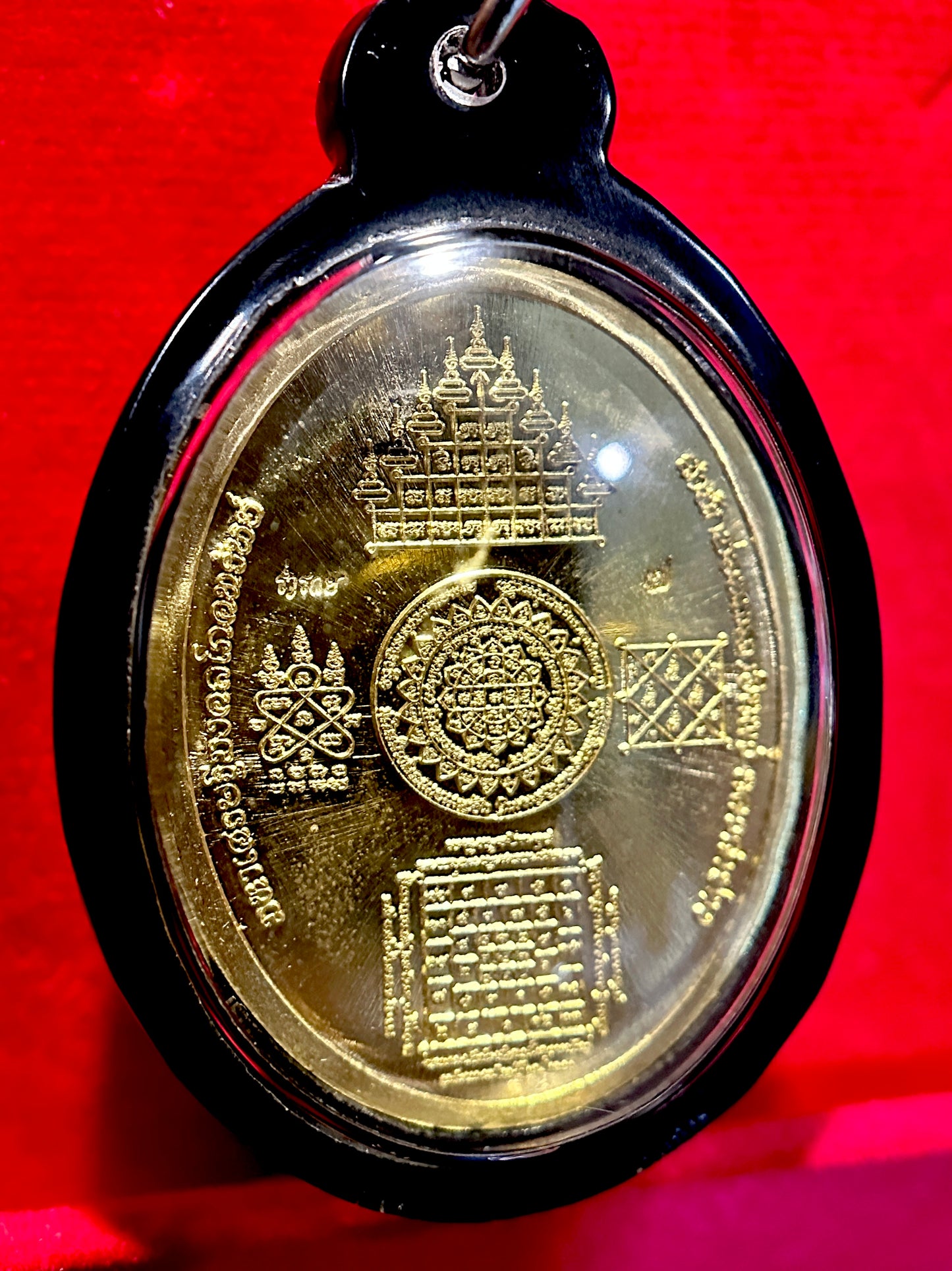 Guardian of Wealth & Protection (Black & Gold)
