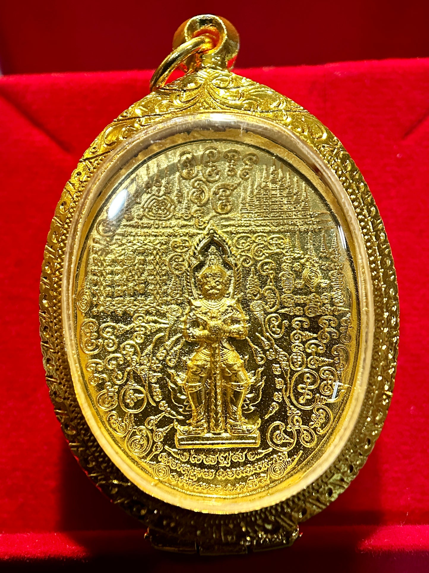 Garuda & Tao Wessuwan (Red/Gold) - Gold Case