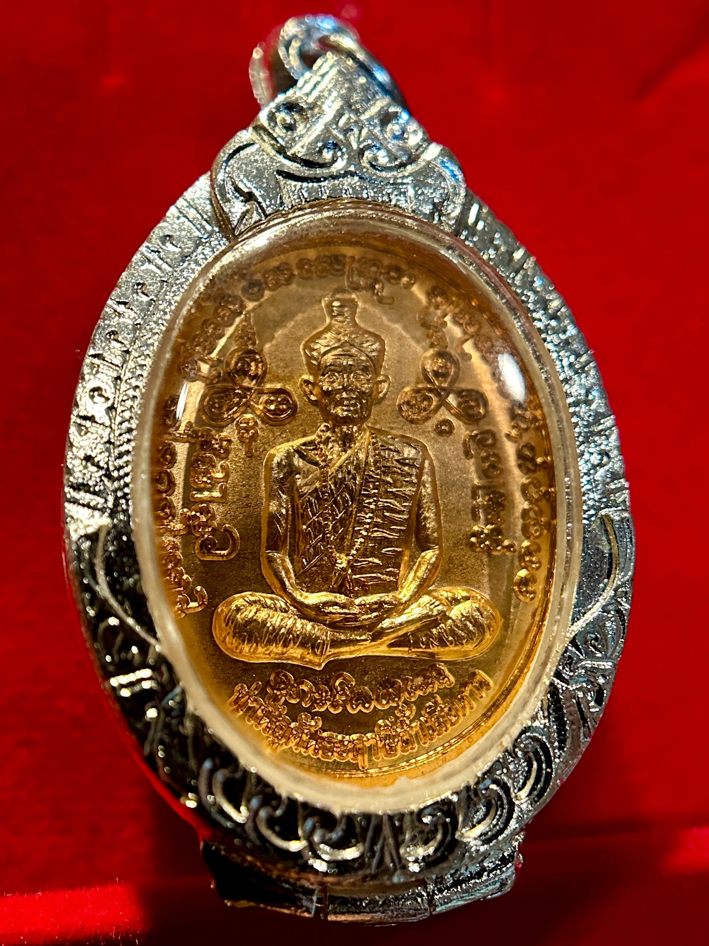 Ruesi Meditation Amulet & Yantra