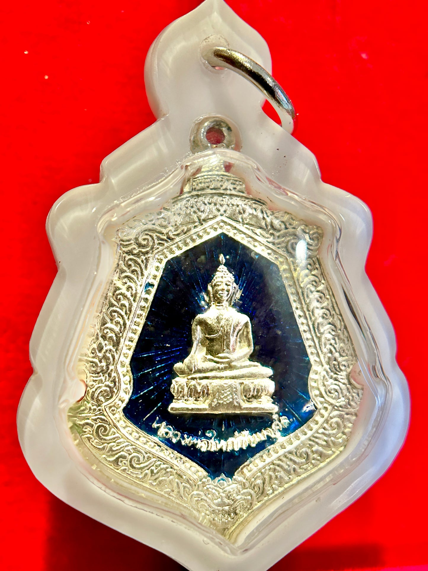 Phra Buddha Chom Thong