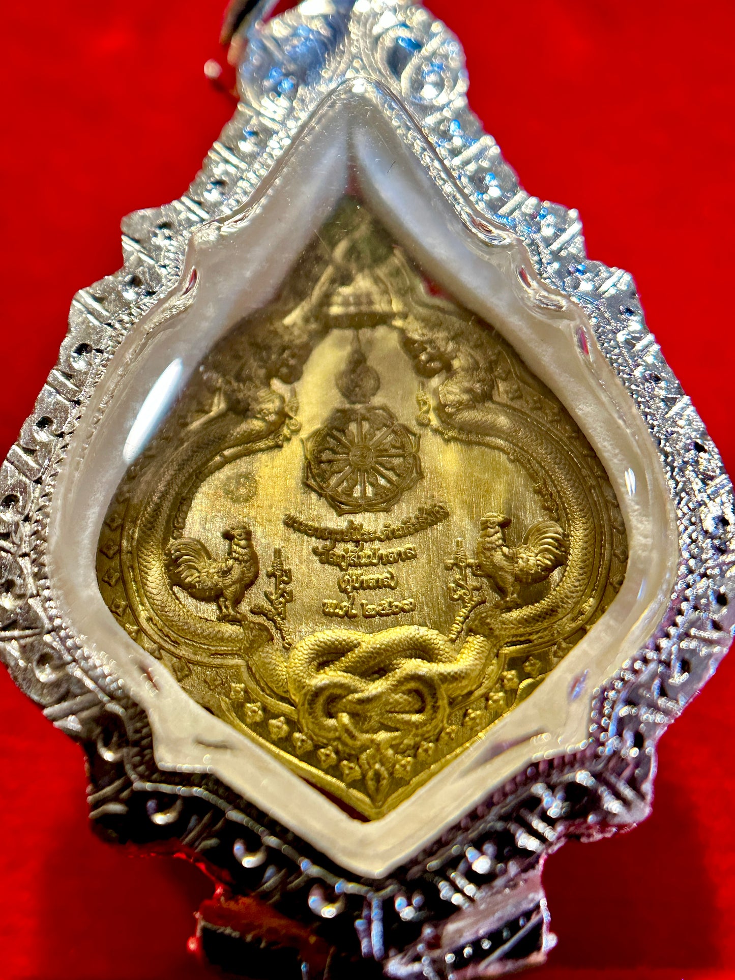 Tao Wessuwan Royal Dharma Guardian (Purple/Silver)