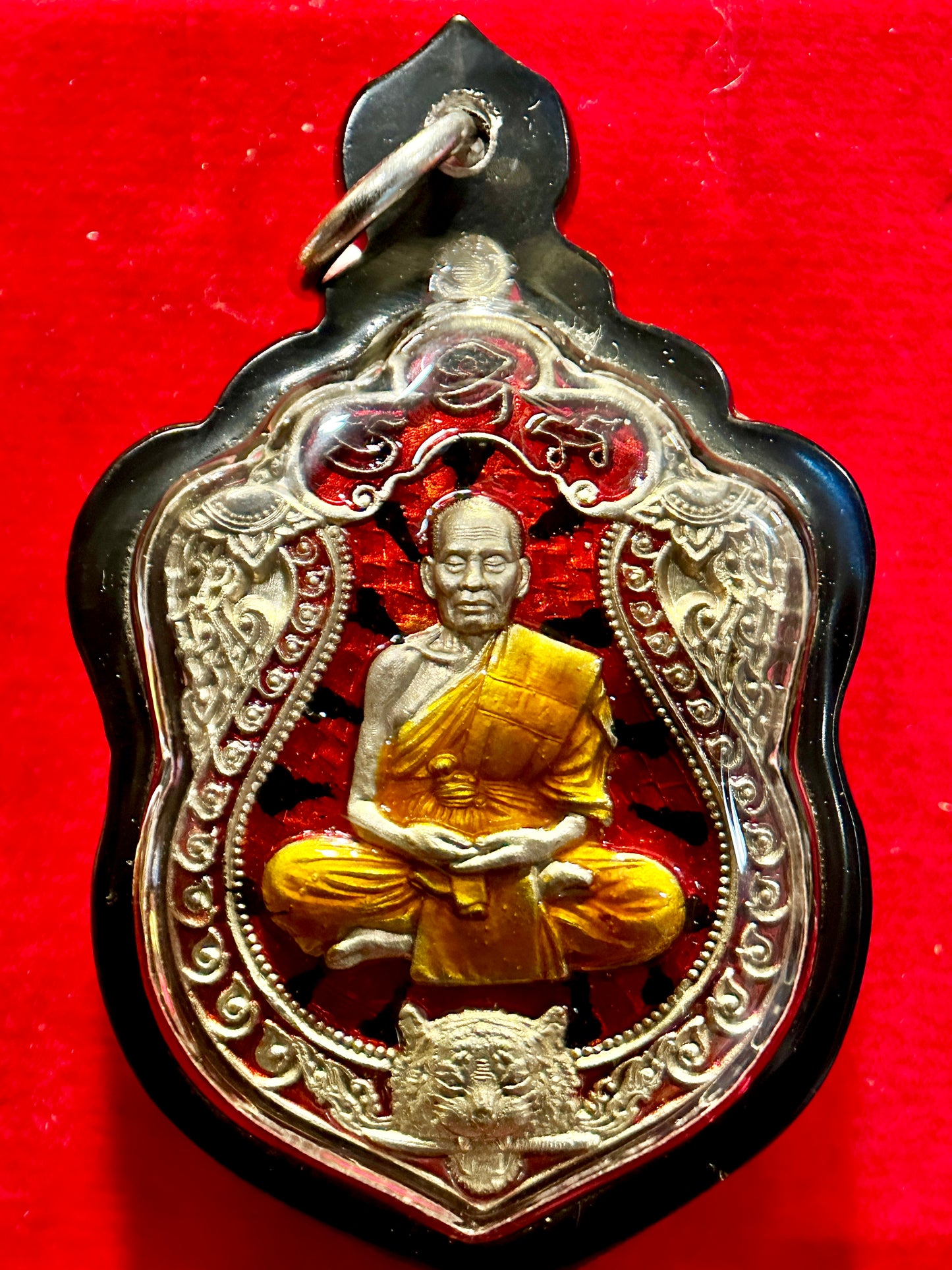 Luang Phor Phat Twin Tigers (Red/Silver)