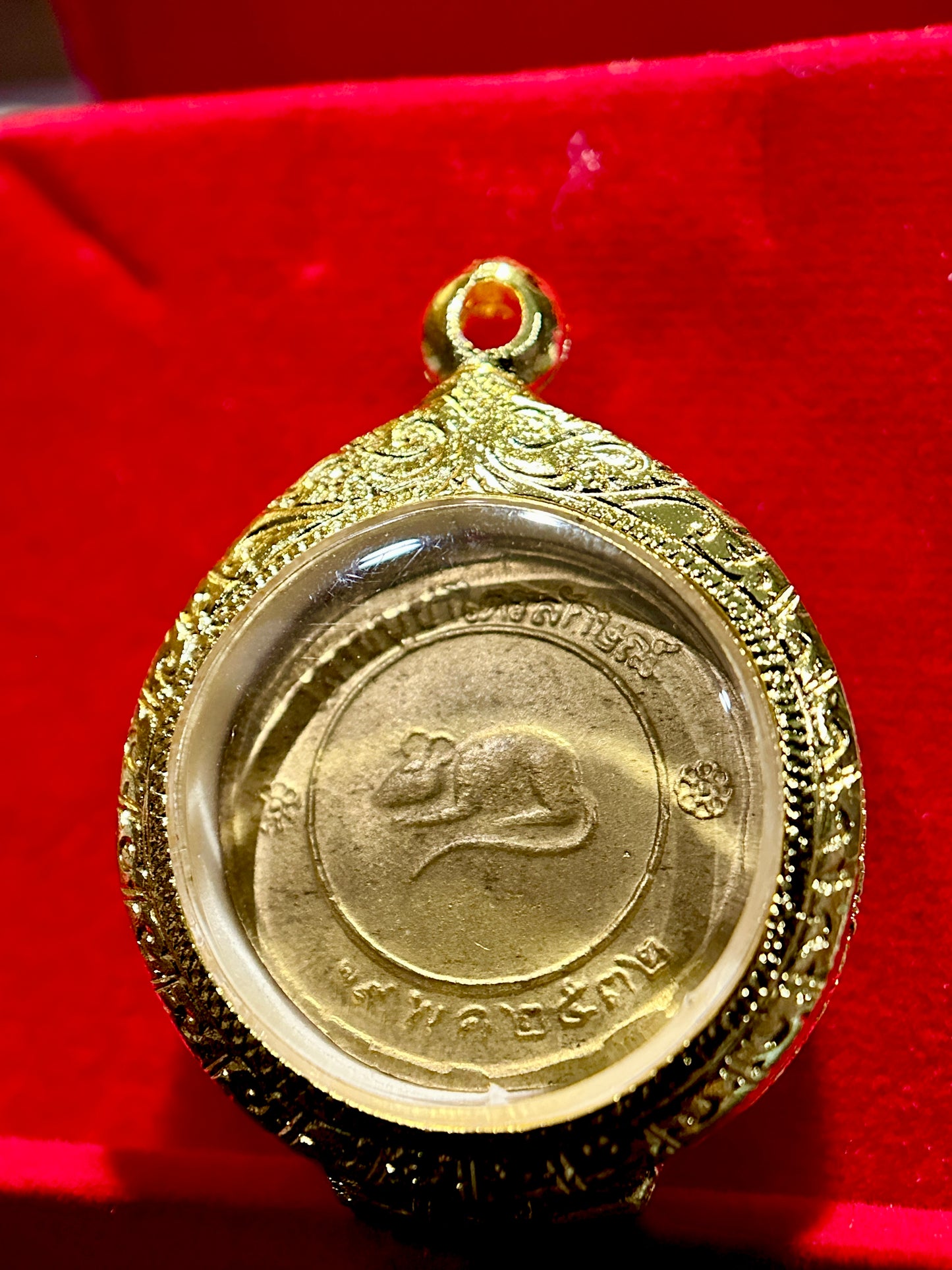 Lucky Fortune Chok Dee (White & Gold)