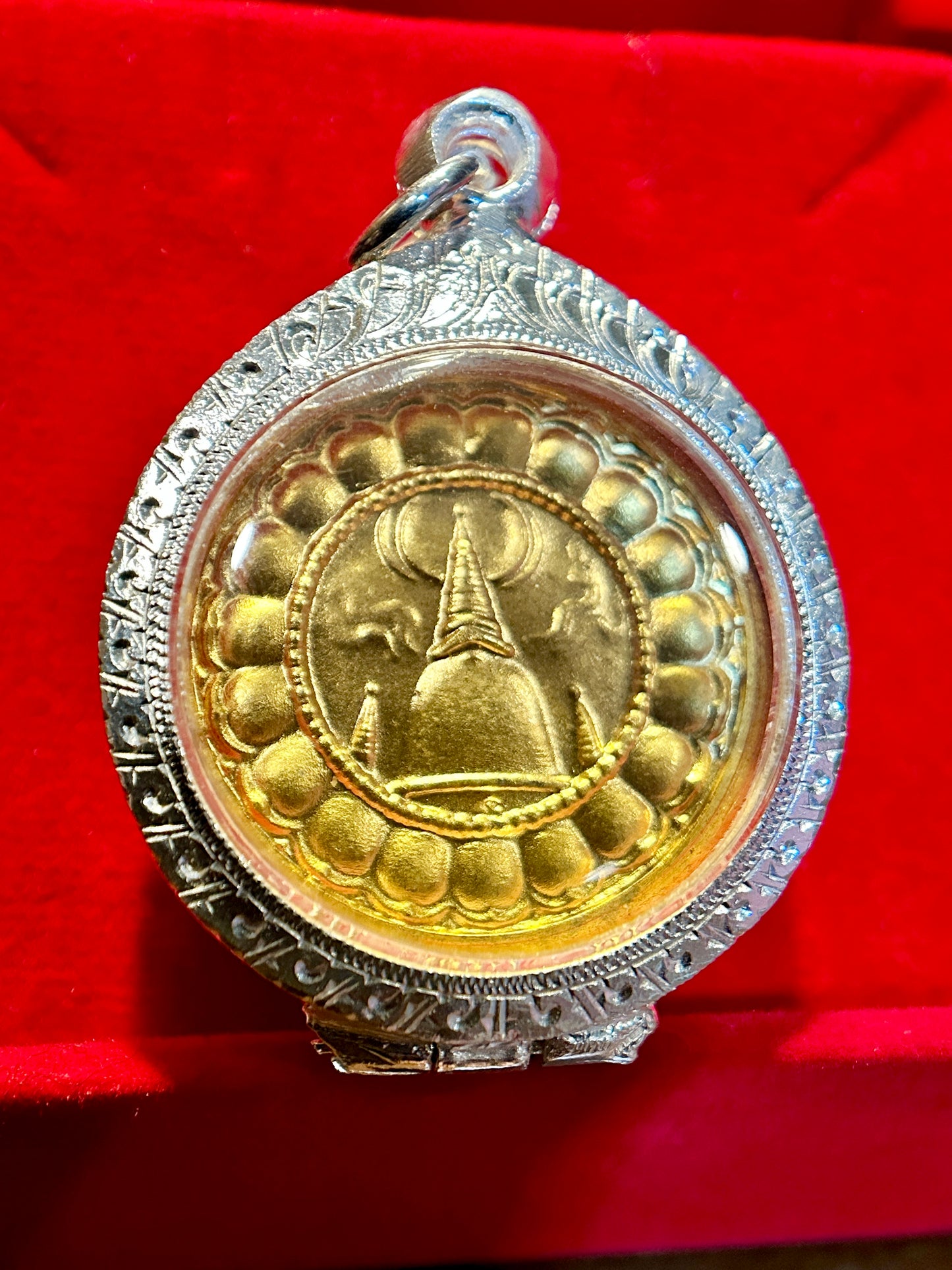 Naga-Protected Bodhisattva (Blue/Gold)