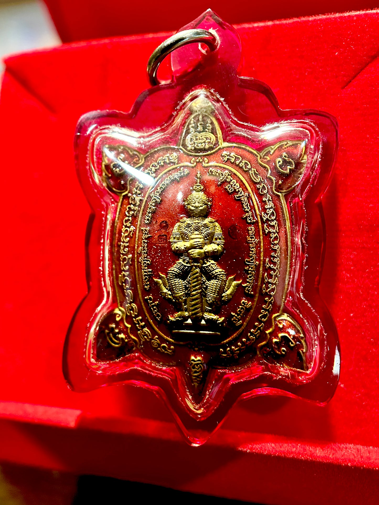 Tao Wessuwan Crimson Turtle Shield