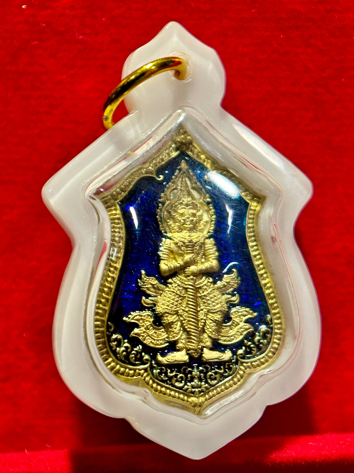 Tao Wessuwan Compact Guardian (Gold) - White Case