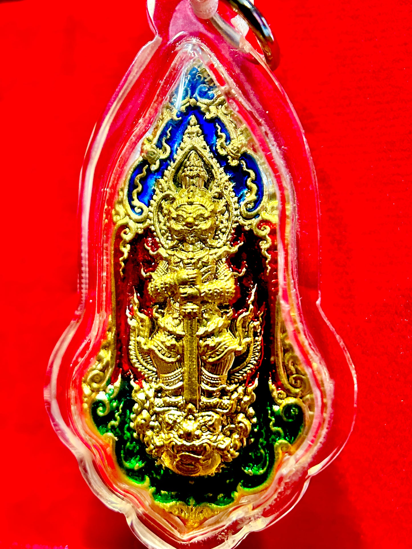 Tao Wessuwan Enchanted Realm (Multicolor)