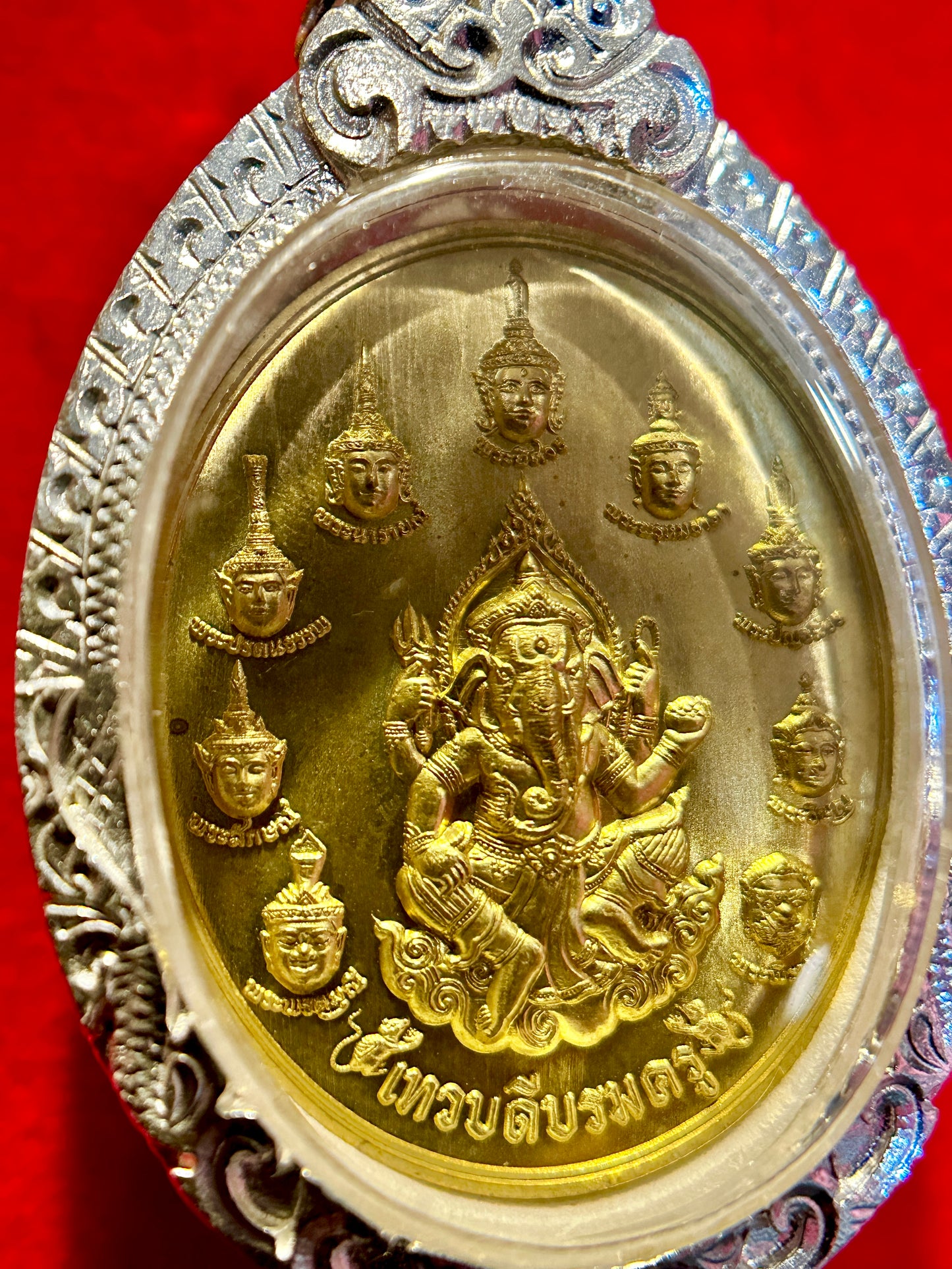 Phra Pikanet Prosperity & Tao Wessuwan Guardian