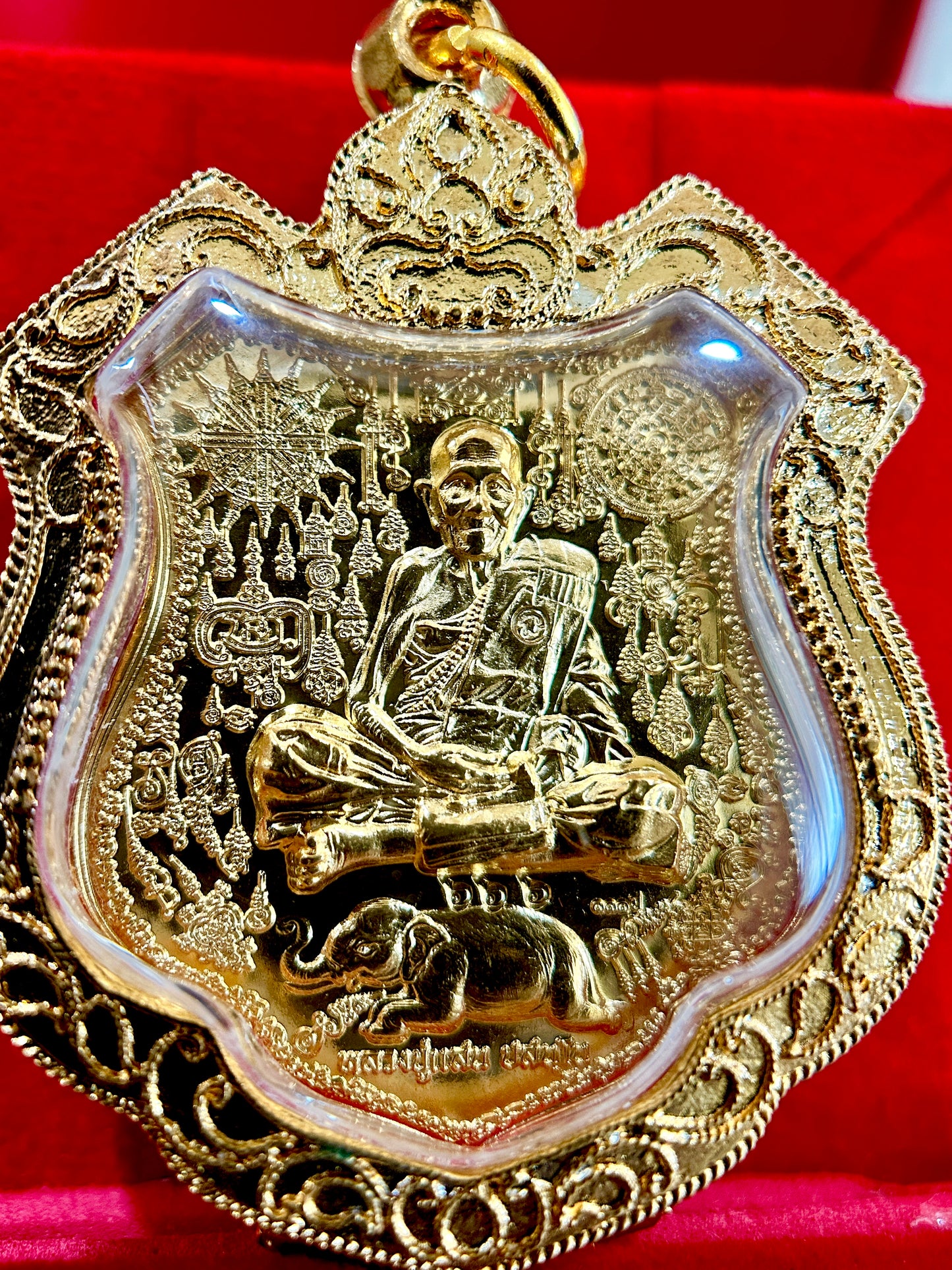 Sacred Elephant Amulet (Gold)