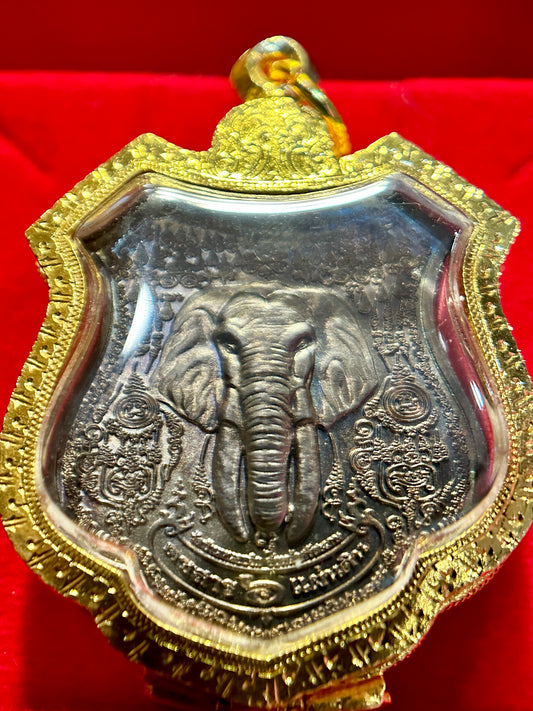 Sacred Elephant Amulet (Dark Steel)