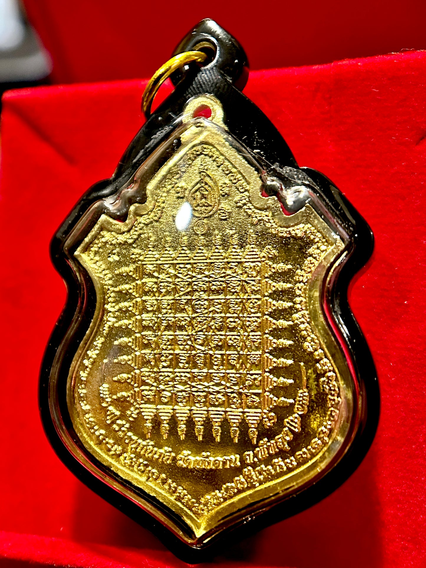 Golden Bull (Red/Black Case)