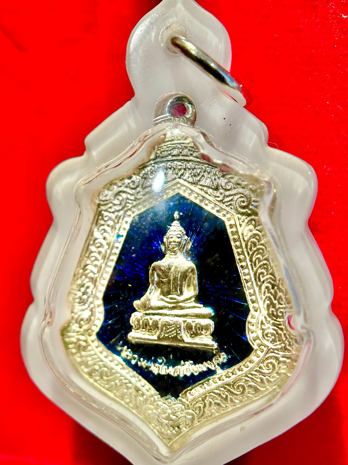 Phra Buddha Chom Thong