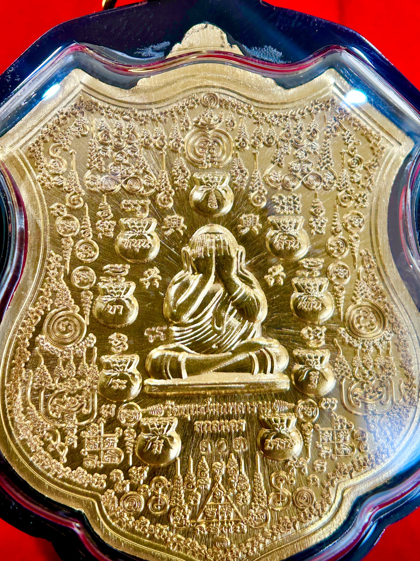 Nine Treasures Amulet - Luang Pho Nuan & Phra Pidta (Gold)