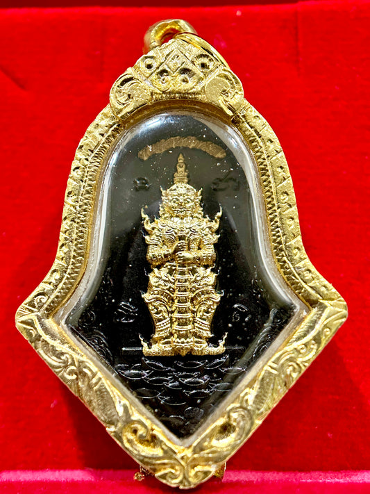 Tao Wessuwan & Luang Phor Phat (Black & Gold Edition)