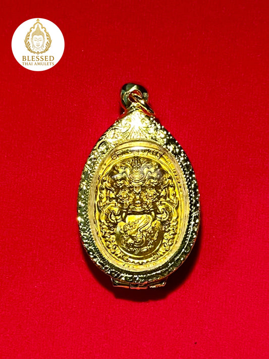 Golden Tao Wessuwan & Phra Rahu